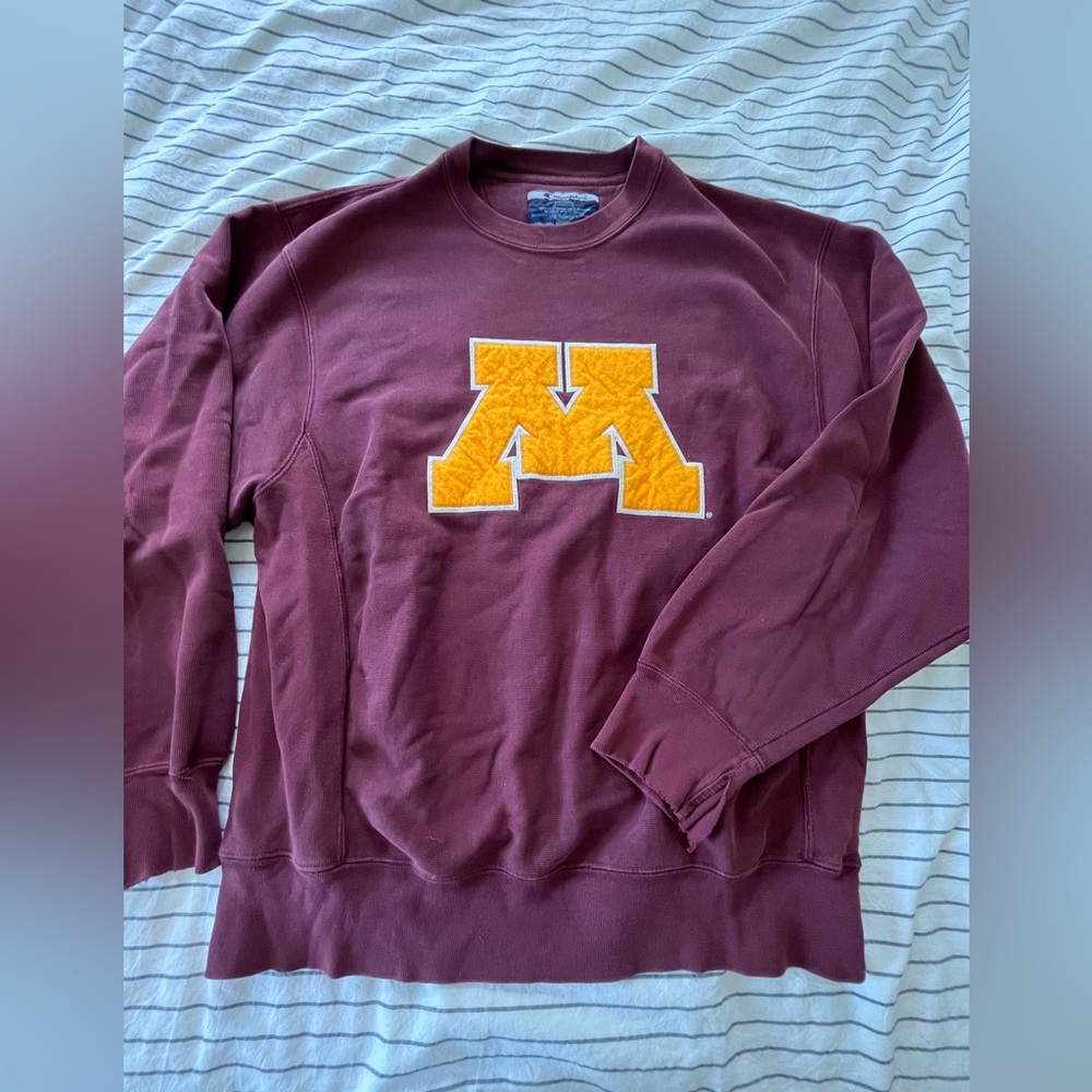 Vintage UMN sweatshirt